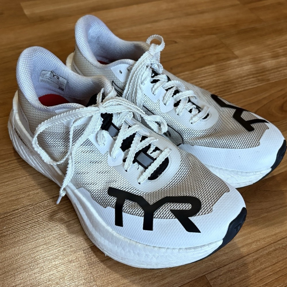 TYR Valkyrie Elite Carbon Men's 7.5 Women's 9 White Race Marathon Running Shoes